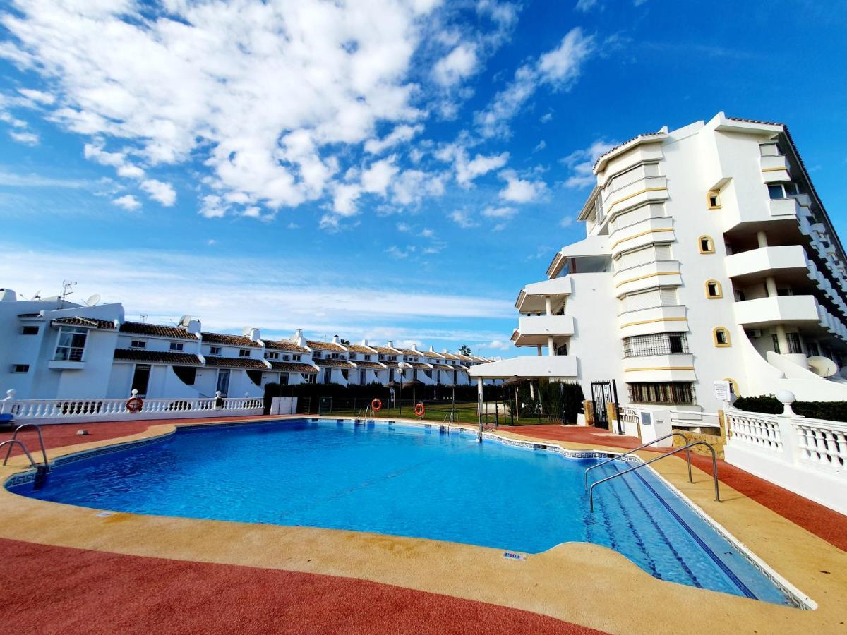 Cozy Apartment On The Beach Sitio de Calahonda Екстериор снимка