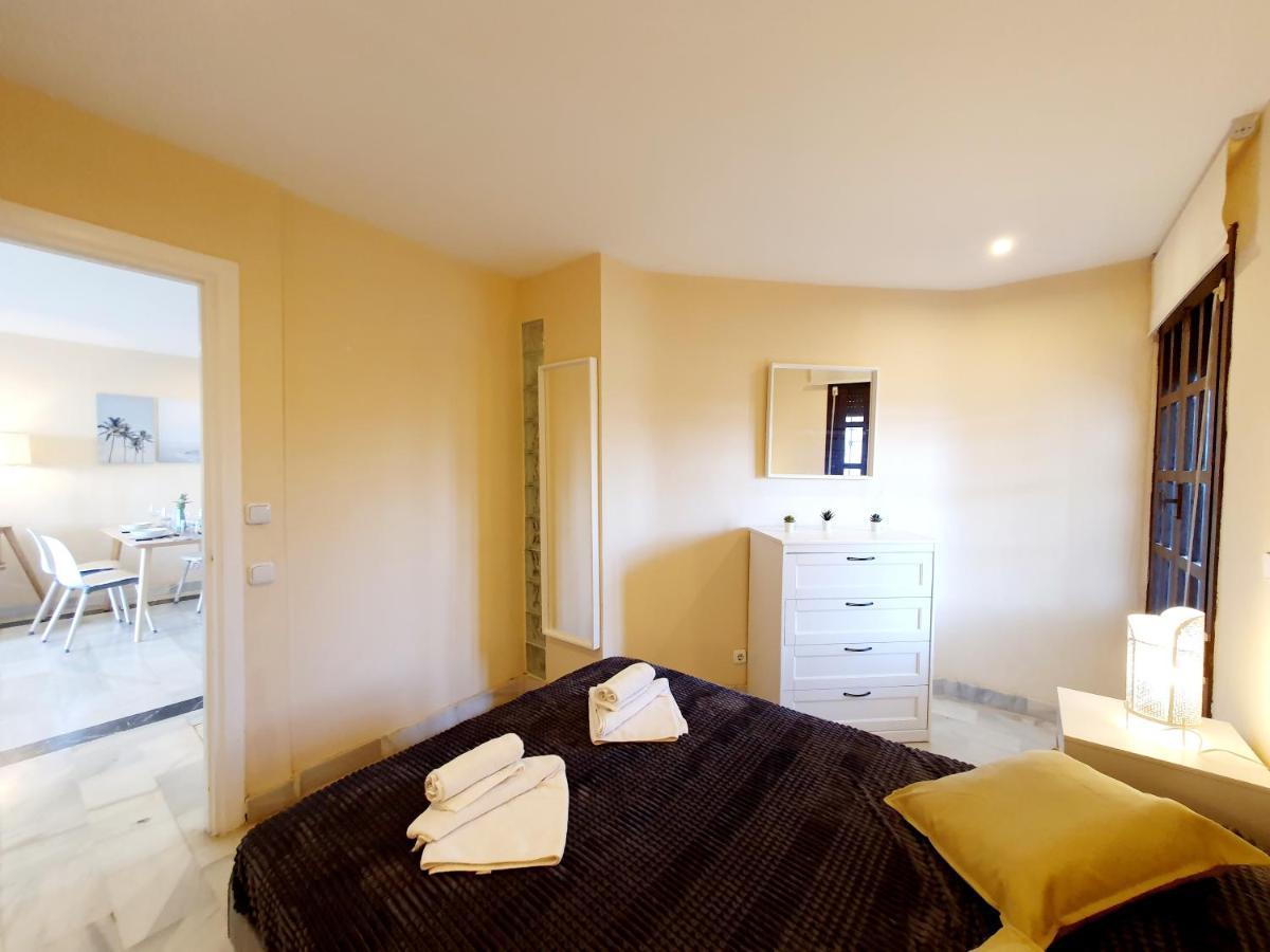 Cozy Apartment On The Beach Sitio de Calahonda Екстериор снимка