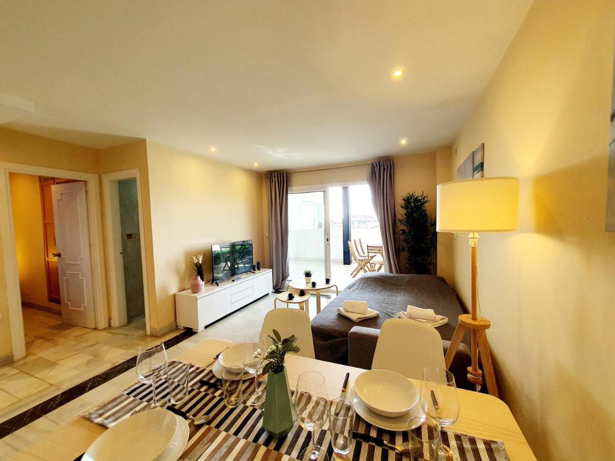 Cozy Apartment On The Beach Sitio de Calahonda Екстериор снимка
