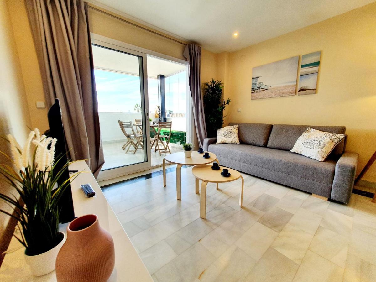 Cozy Apartment On The Beach Sitio de Calahonda Екстериор снимка