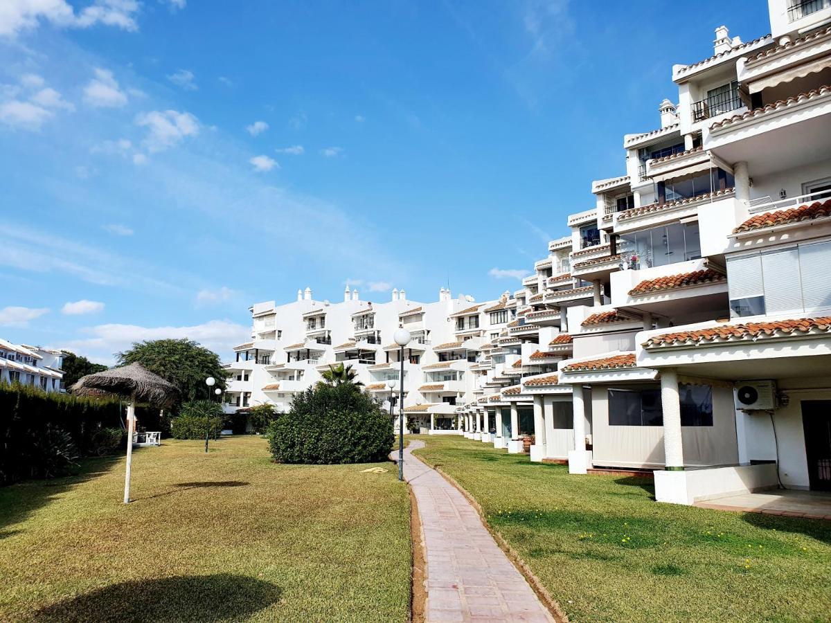 Cozy Apartment On The Beach Sitio de Calahonda Екстериор снимка